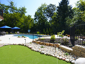 landscape design, hardscape, st. louis landscape, putting green, turf, pool